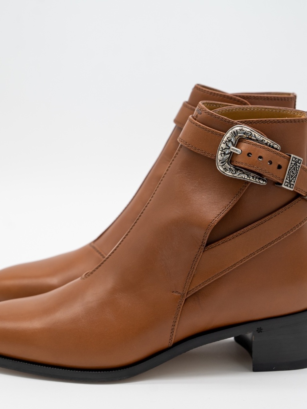 size 7.5G 8 US Gucci Buckle Ankle Boot Brown Leather - Picture 3 of 11